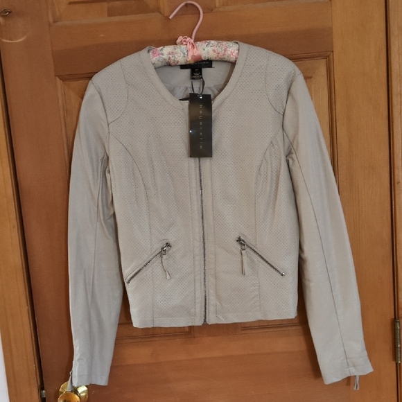 bagatelle Jackets & Blazers - Bagatelle Faux Leather Fitted Jacket Zipper Details Beige Tan Taupe Size S